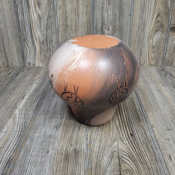 Vintage Vase Cedar Mesa Native American Navajo Pottery Signed Hieroglyphic Decor - Picture 5 of 8